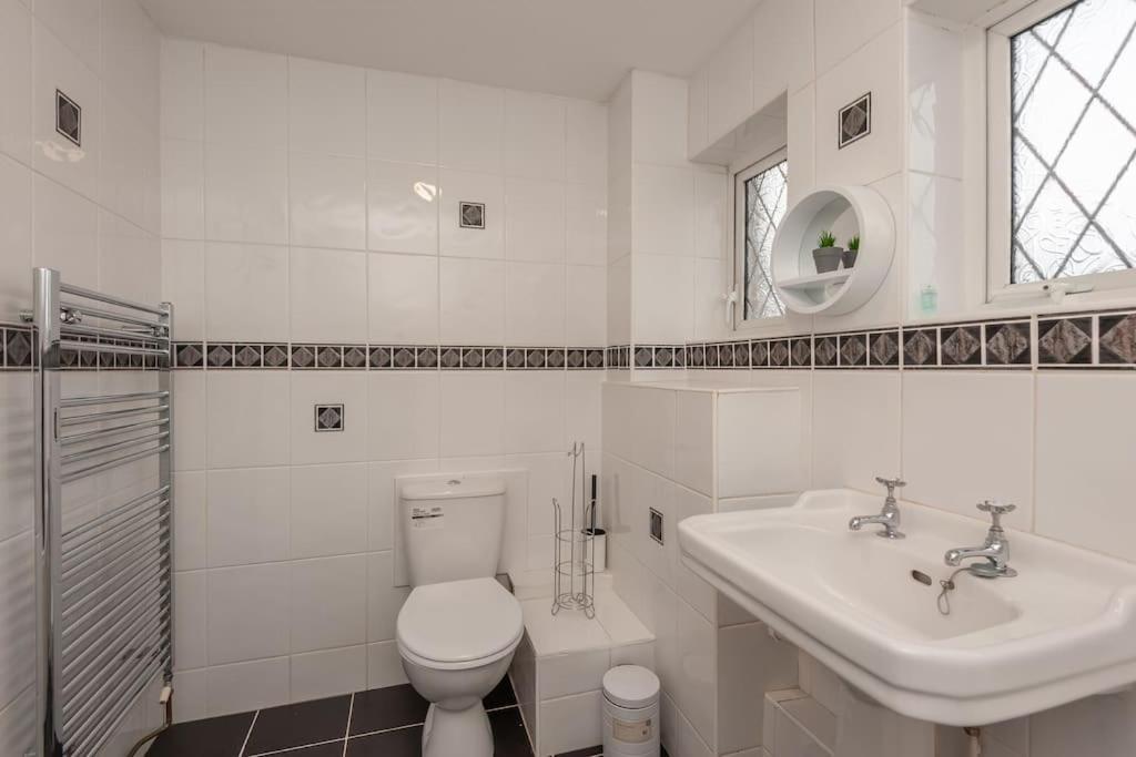 Leed City Centre - Armley Wortley Leeds  Dış mekan fotoğraf