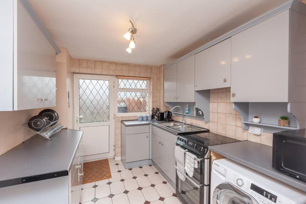 Leed City Centre - Armley Wortley Leeds  Dış mekan fotoğraf